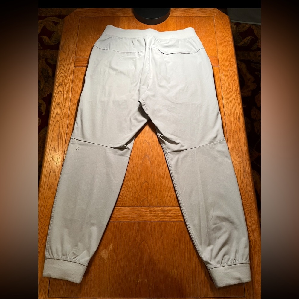 Lululemon Men's Light Gray Joggers